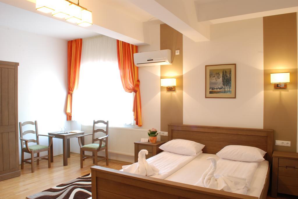 Septimia & Hotel 4*